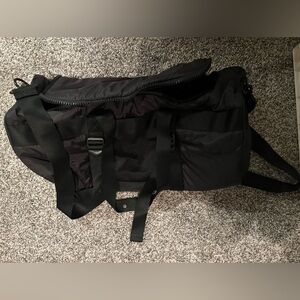 NWOT Under Armour duffel bag
